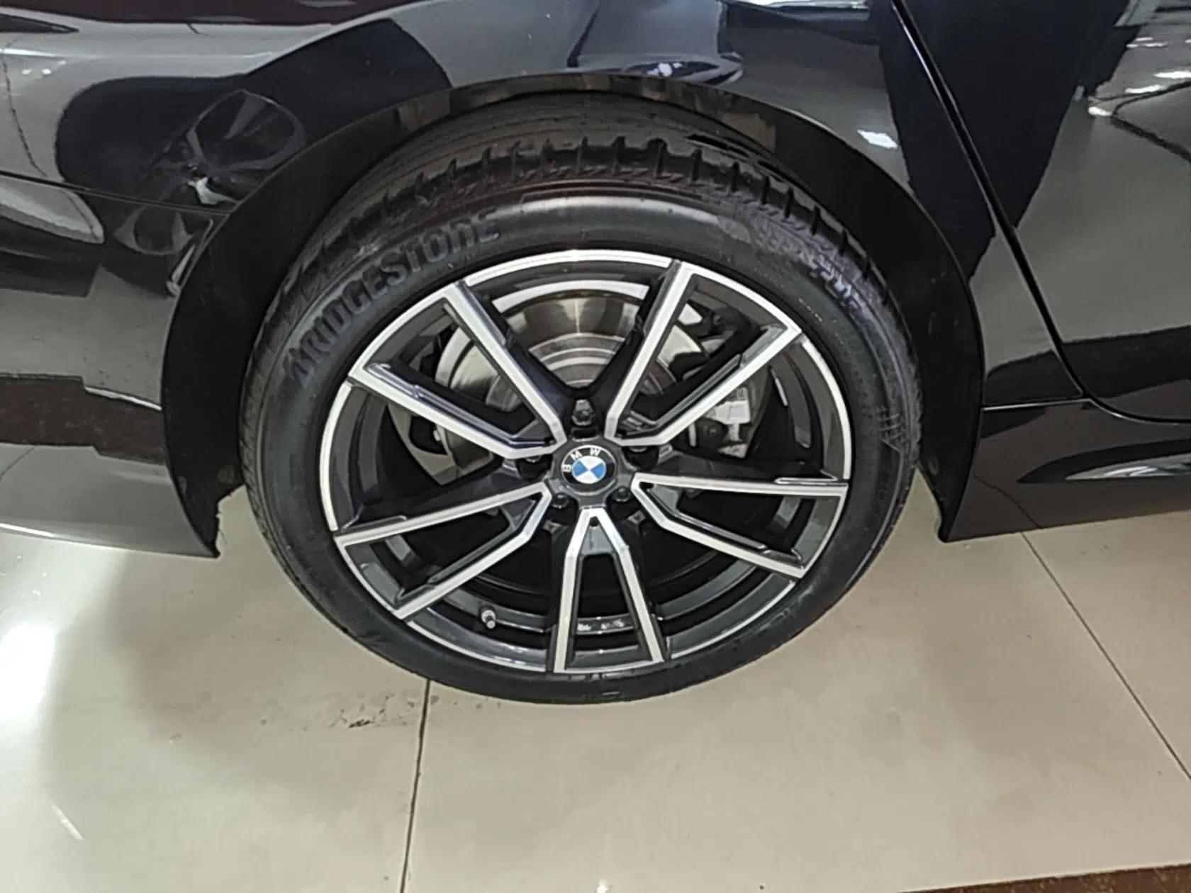 BMW 3 Series 2023 325Li M Sport Package — миниатюра 10