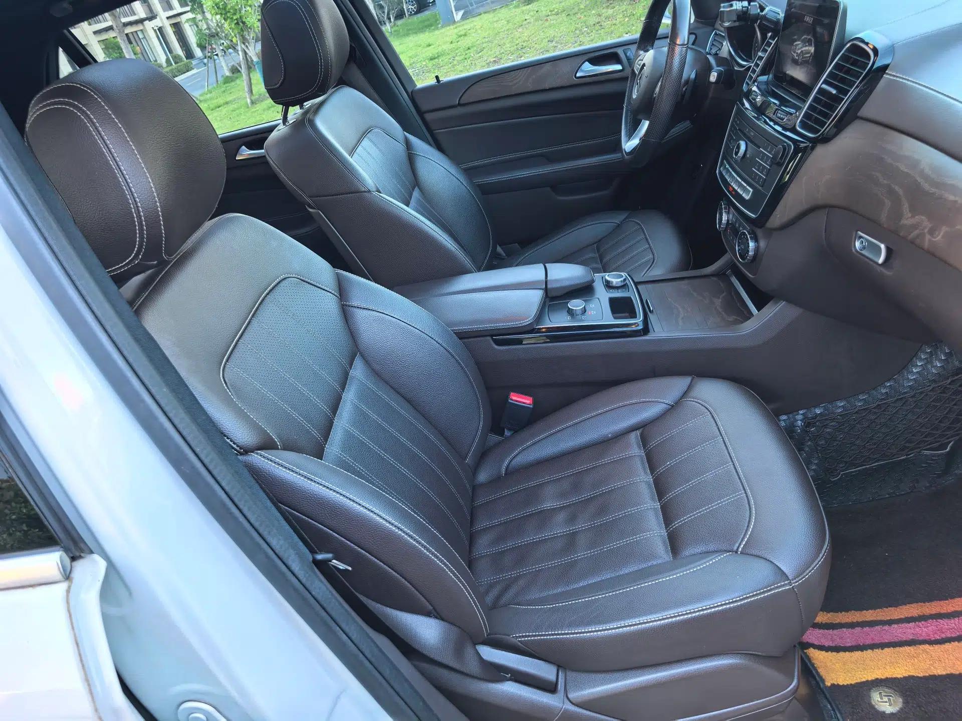 Mercedes-Benz GLE 2018 GLE 320 4MATIC Luxury Collection Edition — миниатюра 33