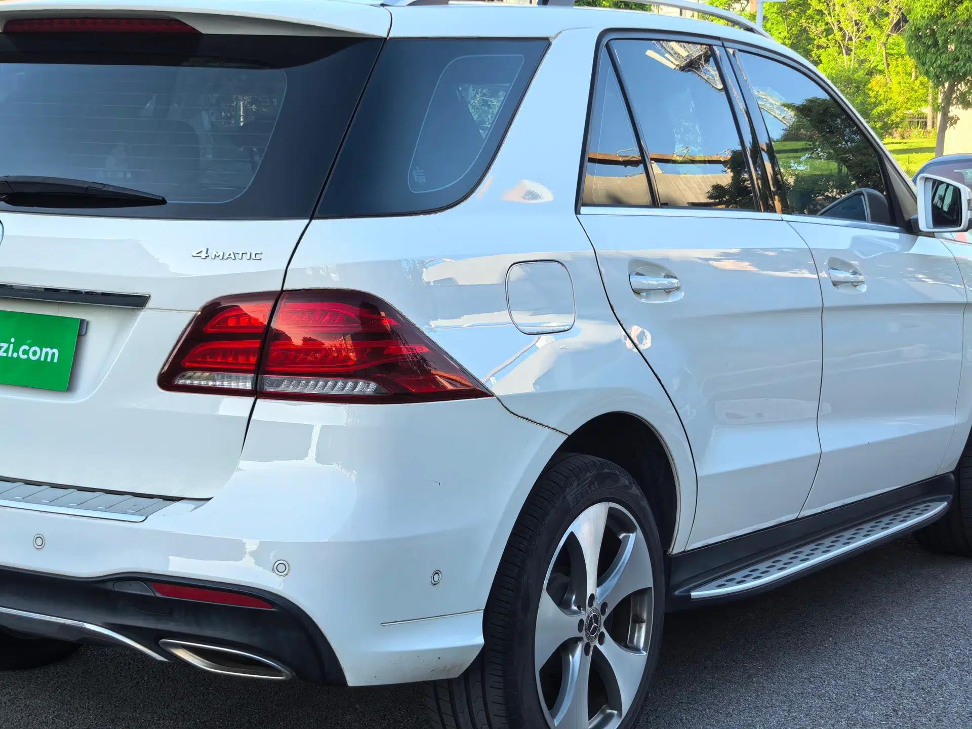 Mercedes-Benz GLE 2018 GLE 320 4MATIC Luxury Collection Edition — миниатюра 8