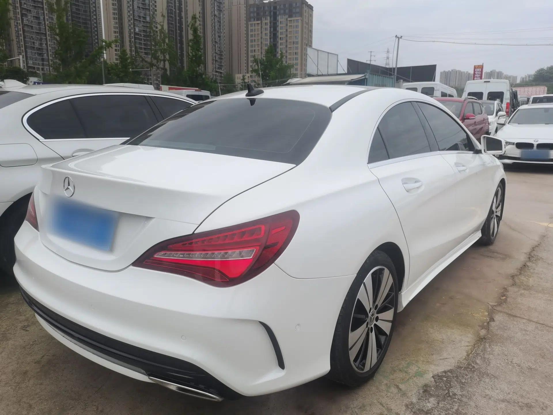 Mercedes-Benz CLA 2018 CLA 200 Style Edition — миниатюра 6
