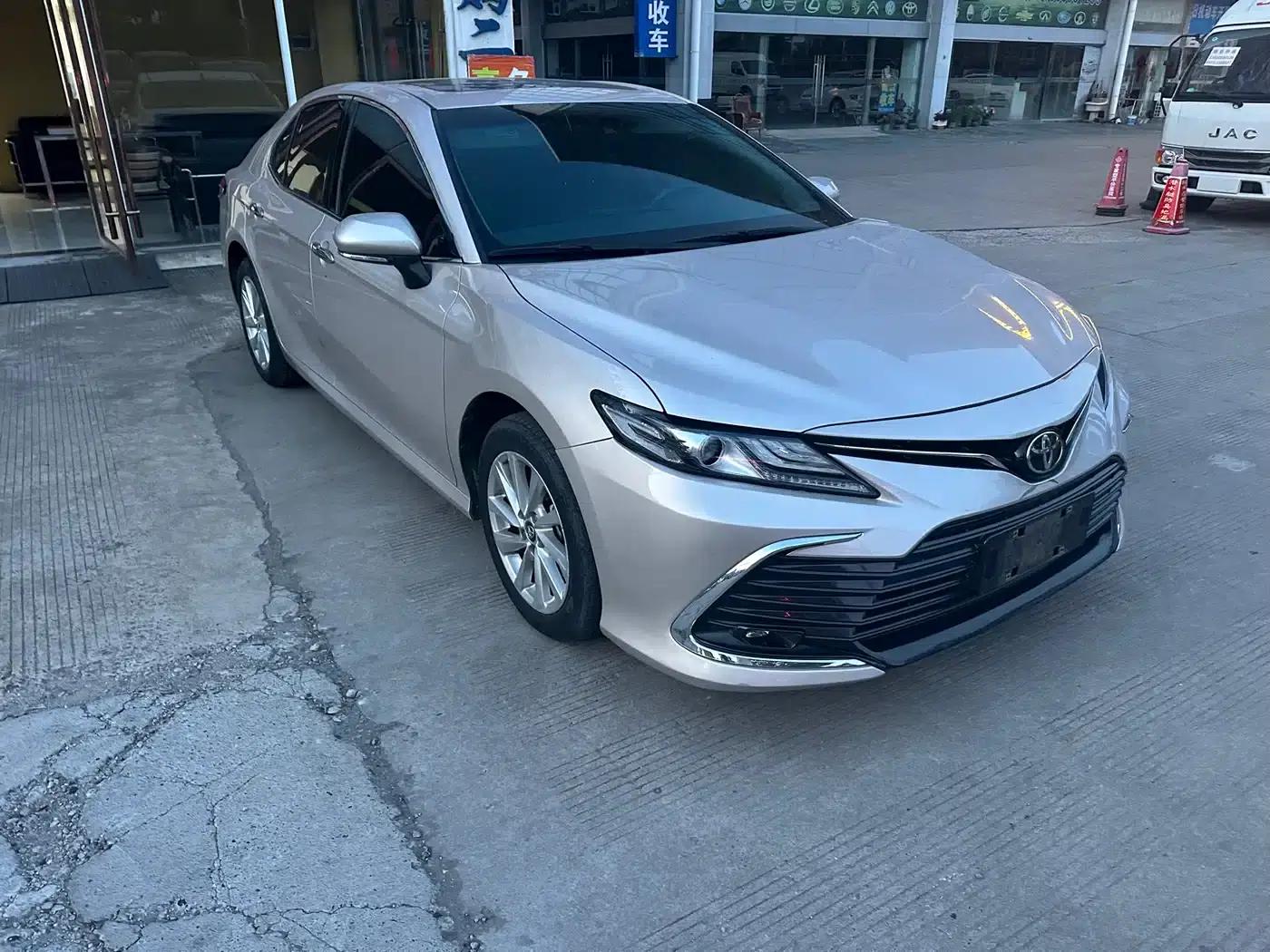 2021 Camry 2.0G Luxury Edition — миниатюра 3
