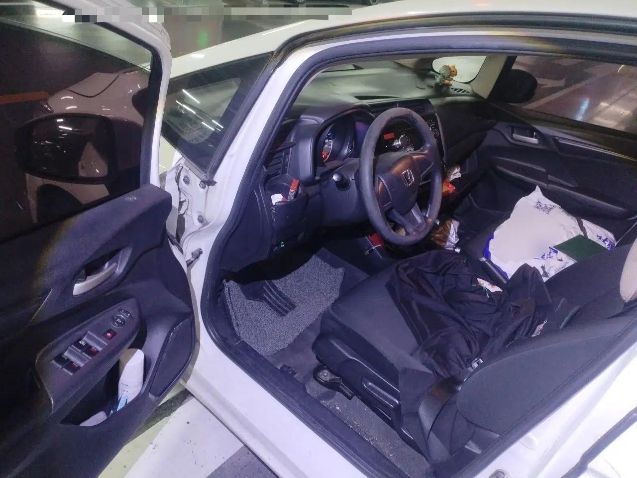 Honda Fit 2016 1.5L LXS CVT Comfort Sunroof Version — миниатюра 17