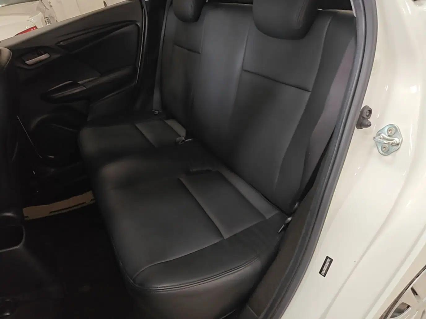 Honda Fit 2018 1.5L CVT Comfort Version — миниатюра 20