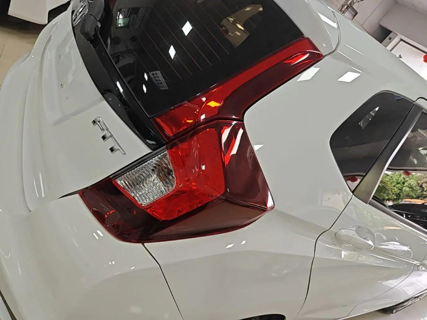 Honda Fit 2018 1.5L CVT Comfort Version — миниатюра 7
