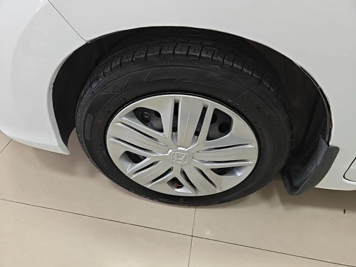 Honda Fit 2018 1.5L CVT Comfort Version — миниатюра 8