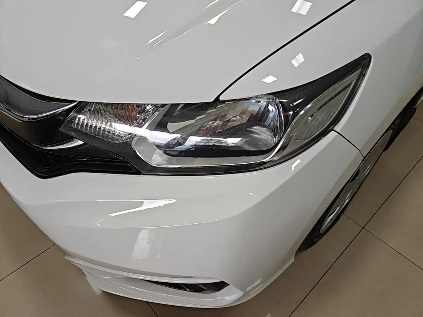Honda Fit 2018 1.5L CVT Comfort Version — миниатюра 9