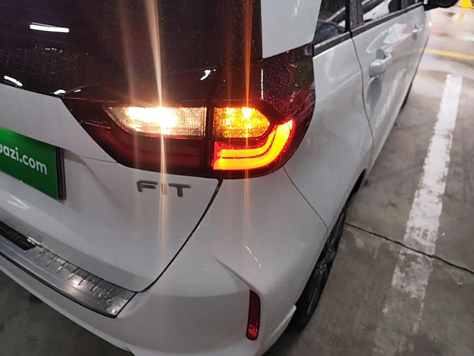 Honda Fit 2021 1.5L CVT Trendy Edition — миниатюра 7