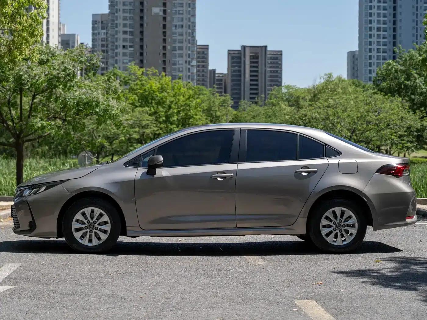 2021 Toyota Corolla 1.2T S-CVT Elite Edition — миниатюра 2
