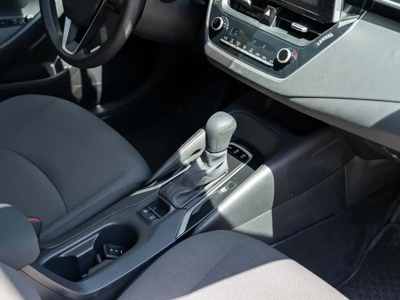 2021 Toyota Corolla 1.2T S-CVT Elite Edition — миниатюра 11