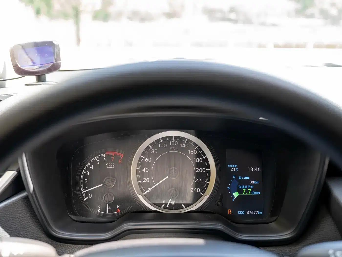 2021 Toyota Corolla 1.2T S-CVT Elite Edition — миниатюра 20