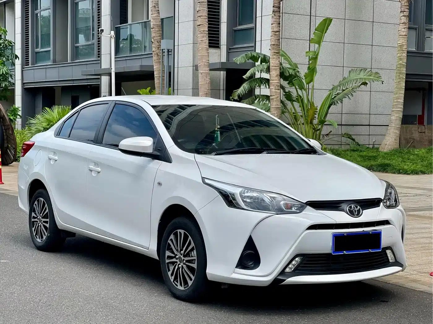 YARiS L 2021 1.5L CVT Leading Edition — миниатюра 3