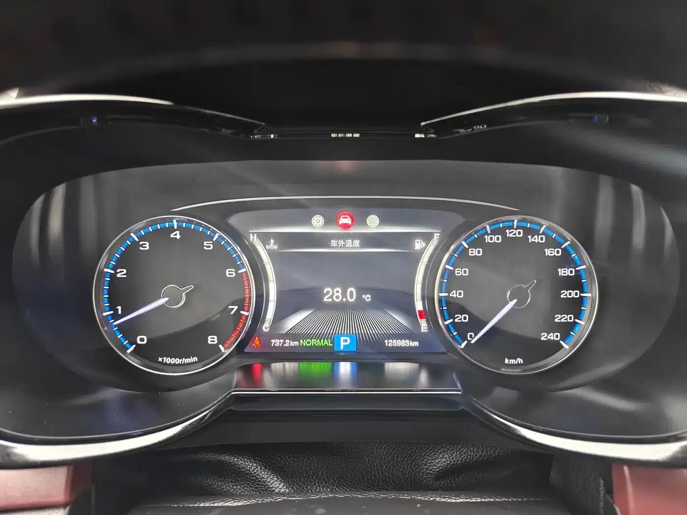 Trumpchi GS8 2017 320T 2WD Luxury Edition (7-seater) — миниатюра 14