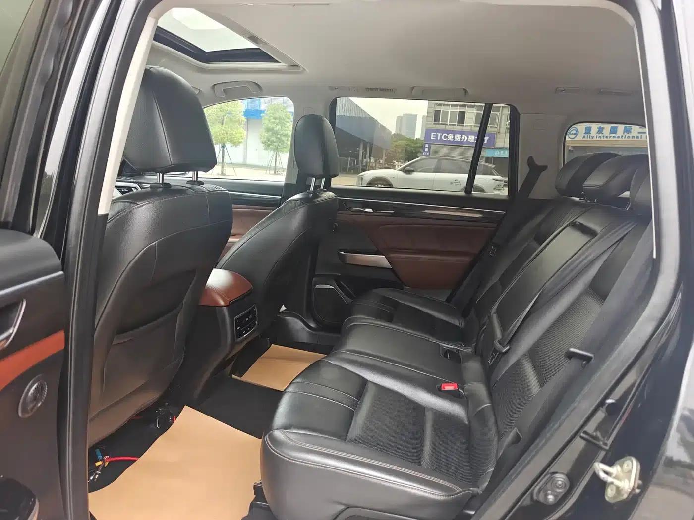 Trumpchi GS8 2017 320T 2WD Luxury Edition (7-seater) — миниатюра 5