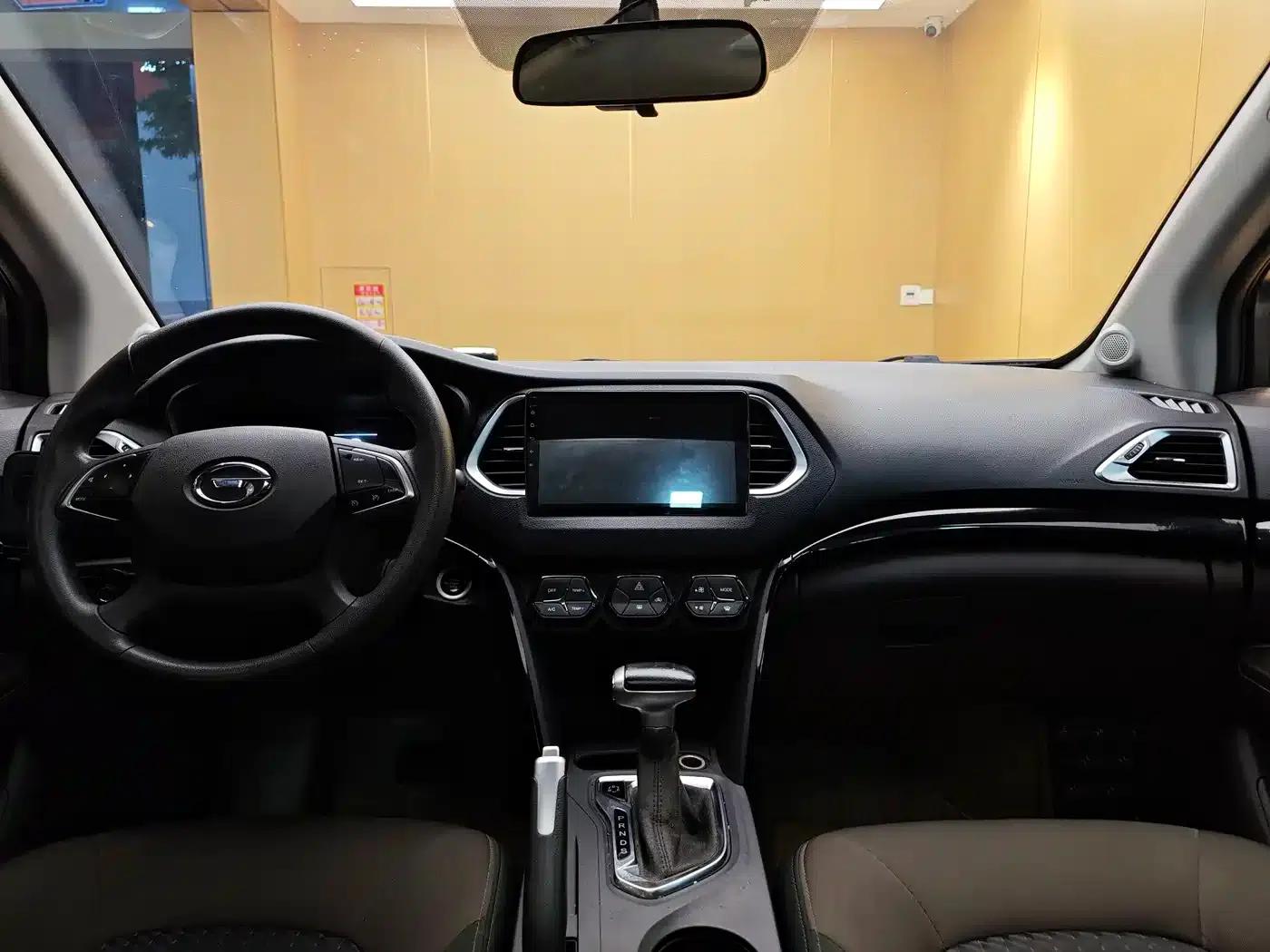 Trumpchi GS4 2015 200T G-DCT Elite Edition — миниатюра 19