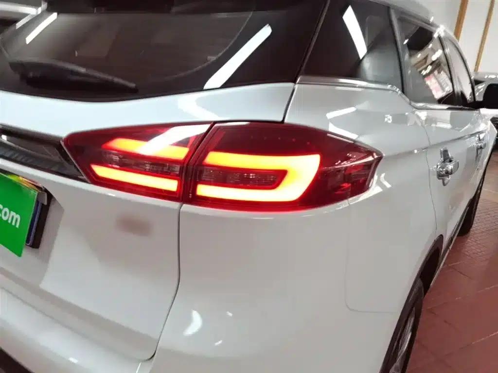 Geely Boyue 2018 1.8TD Automatic 2WD Intelligent Connected 4G Edition — миниатюра 8