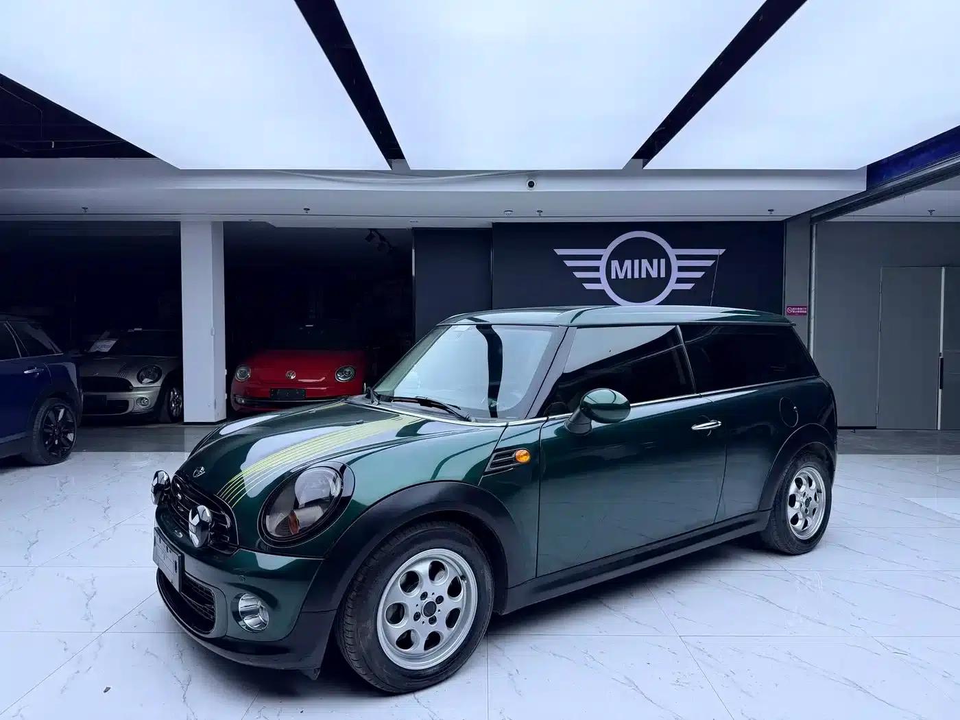 MINI CLUBMAN 2011 1.6L ONE — миниатюра 1