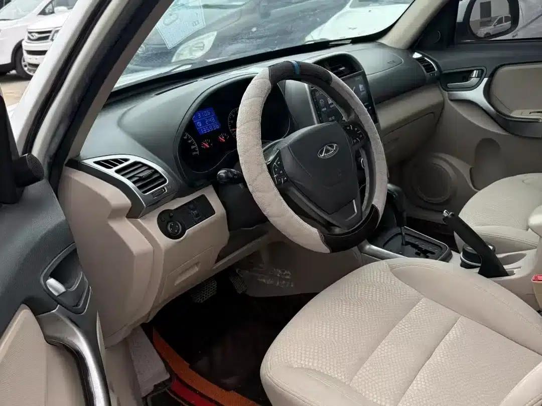 Chery Tiggo 3 2014 1.6L CVT Fashion Edition — миниатюра 4