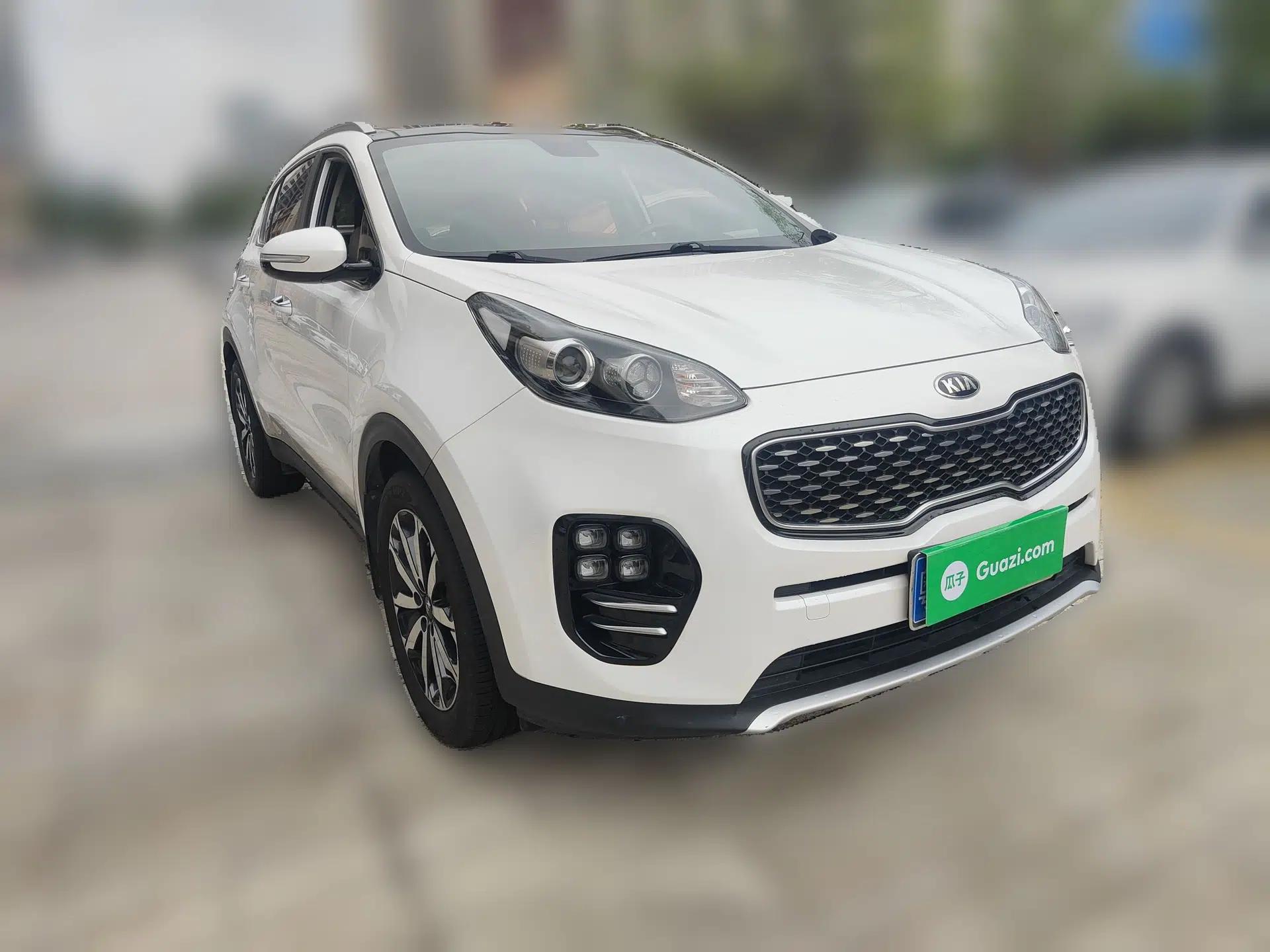 Kia KX5 2017 1.6T Automatic Two-Wheel Drive 15th Anniversary Special Edition DLX — миниатюра 3
