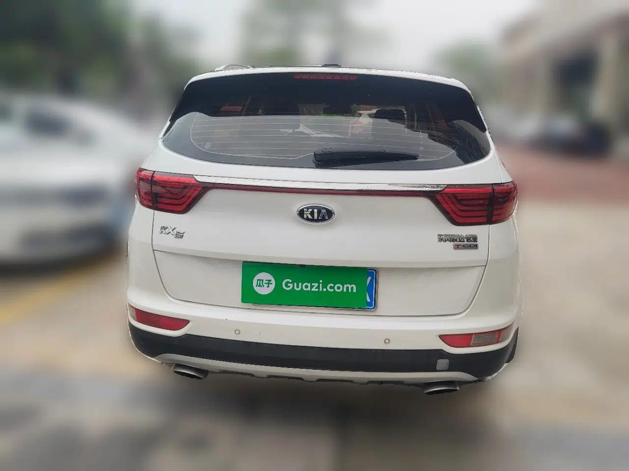 Kia KX5 2017 1.6T Automatic Two-Wheel Drive 15th Anniversary Special Edition DLX — миниатюра 5