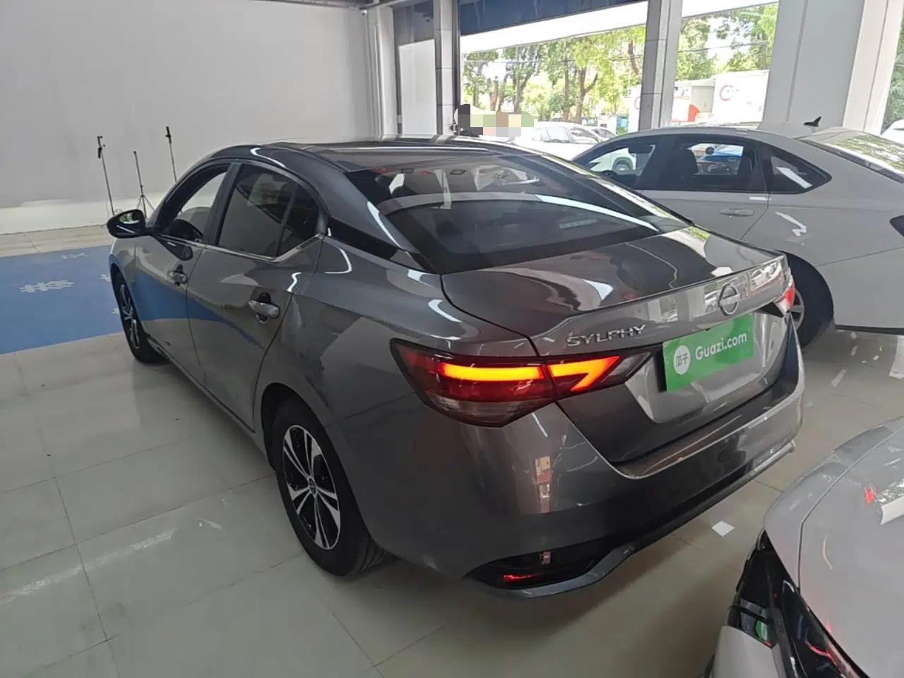 Nissan Sylphy 2023 1.6L CVT Enjoyment Edition — миниатюра 7