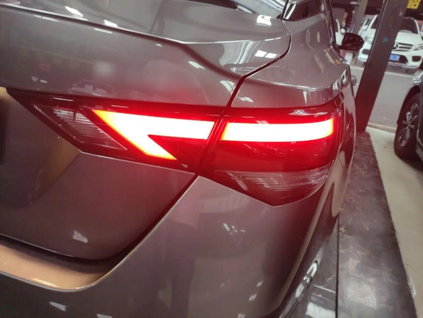 Nissan Sylphy 2023 1.6L CVT Enjoyment Edition — миниатюра 8