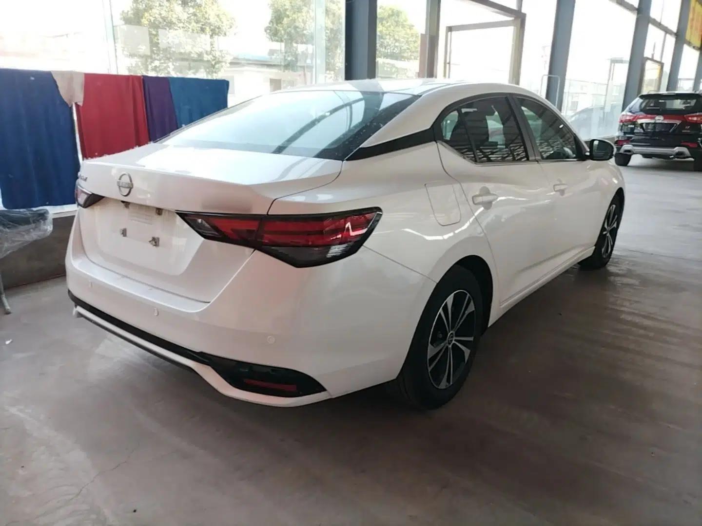 Nissan Sylphy 2023 1.6L CVT Enjoyment Edition — миниатюра 6