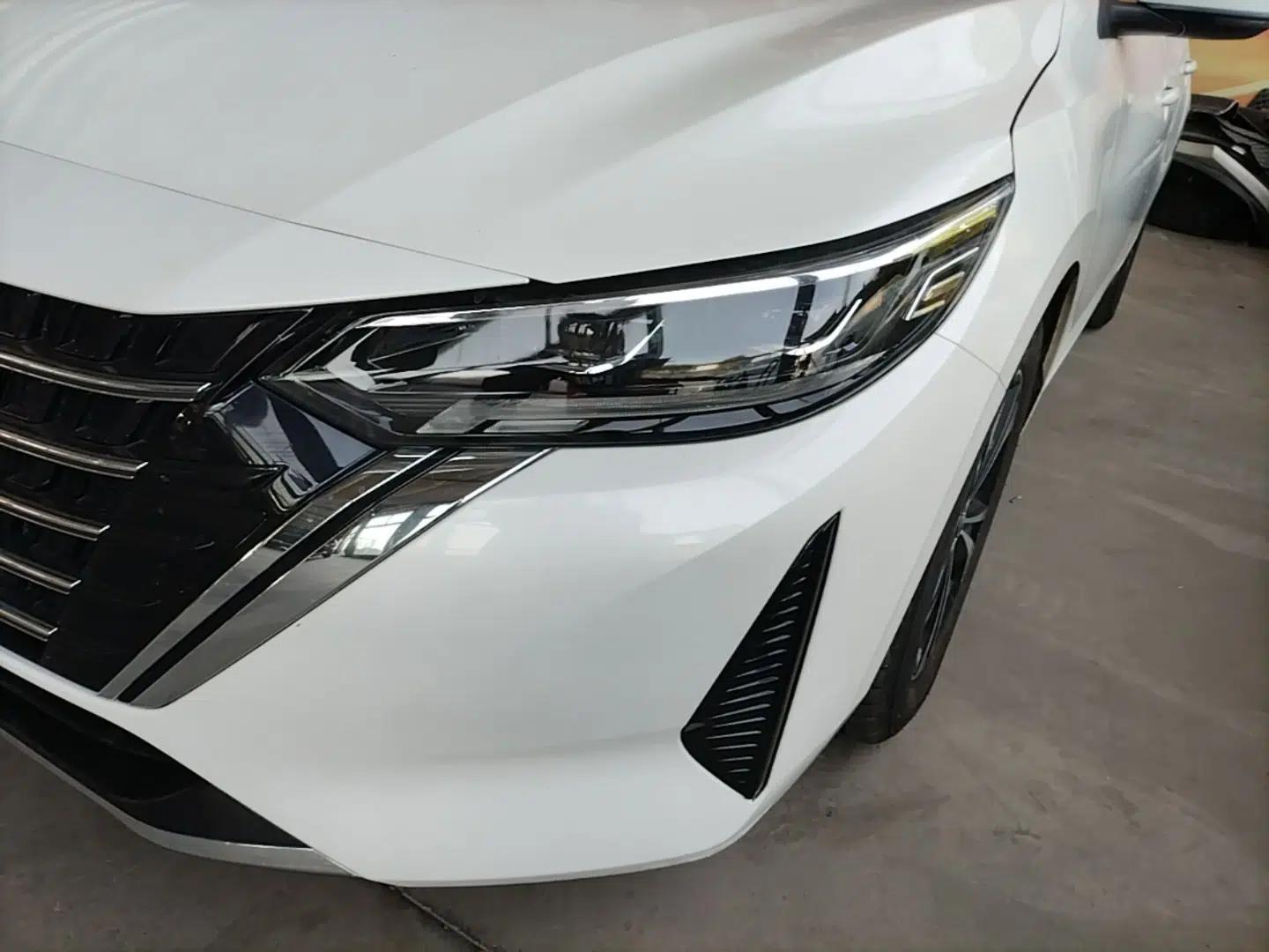Nissan Sylphy 2023 1.6L CVT Enjoyment Edition — миниатюра 9