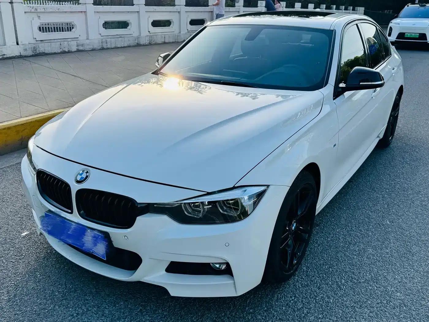 2019 BMW 3 Series 320i M Sport Shadow Edition — миниатюра 1
