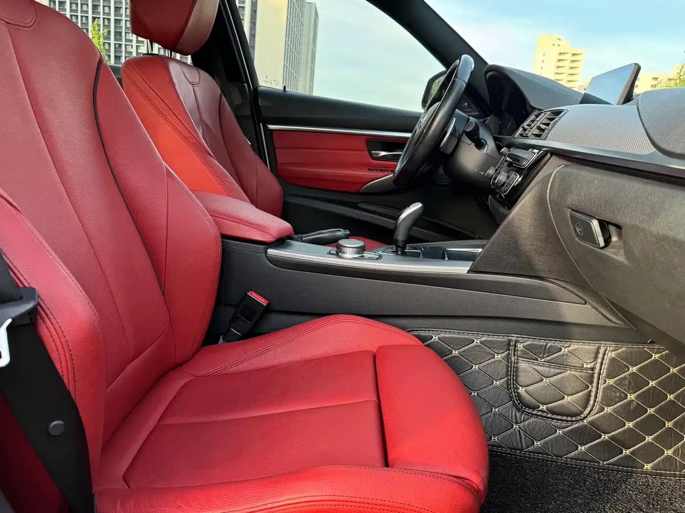 2019 BMW 3 Series 320i M Sport Shadow Edition — миниатюра 6