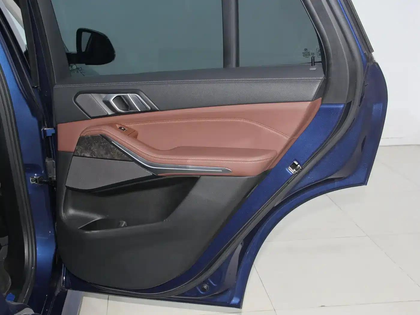 2019 BMW X5 Imported xDrive40i Luxury M Sport Package — миниатюра 8