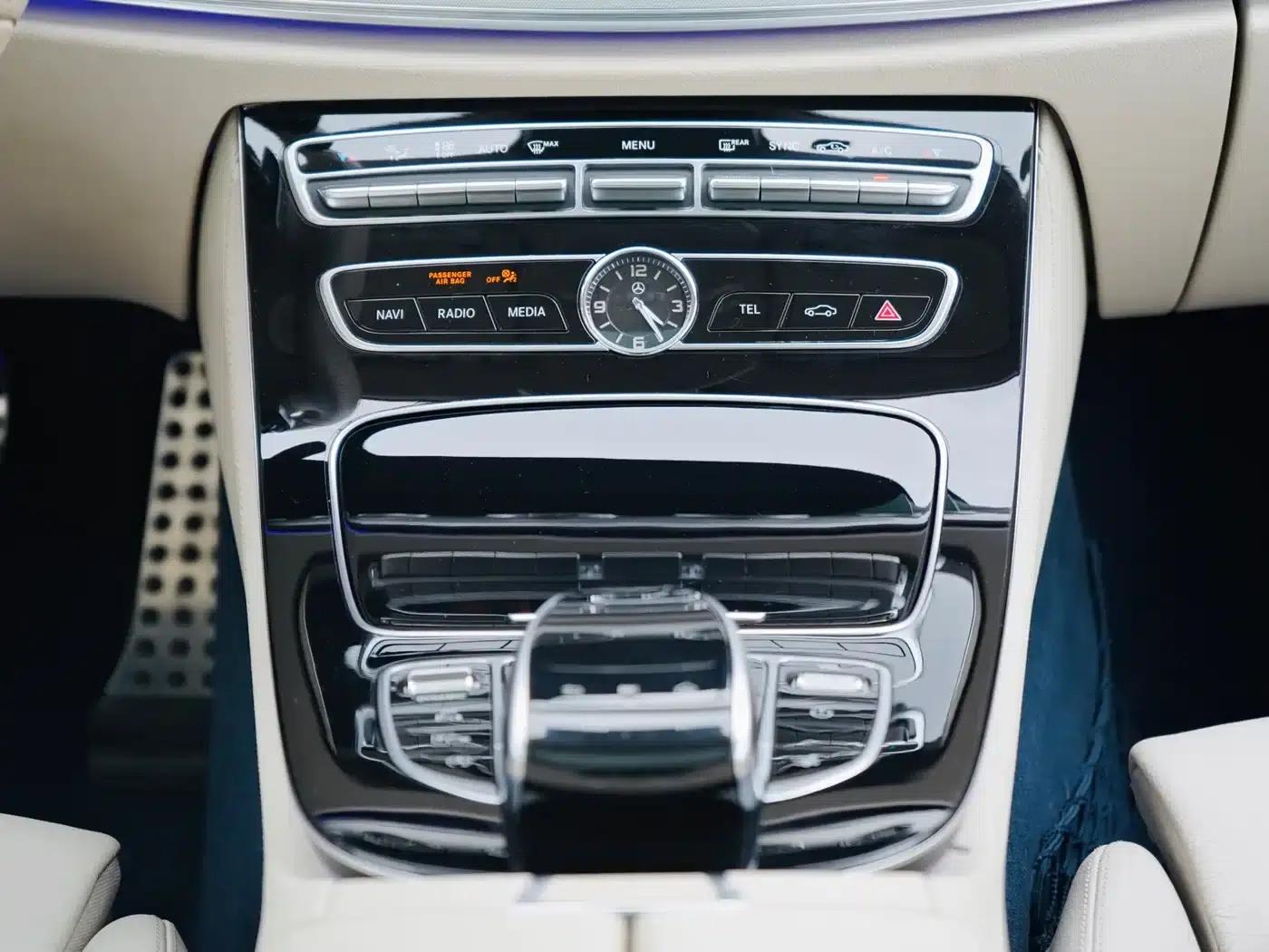 Imported Mercedes-Benz E-Class 2017 E 200 Coupe — миниатюра 10