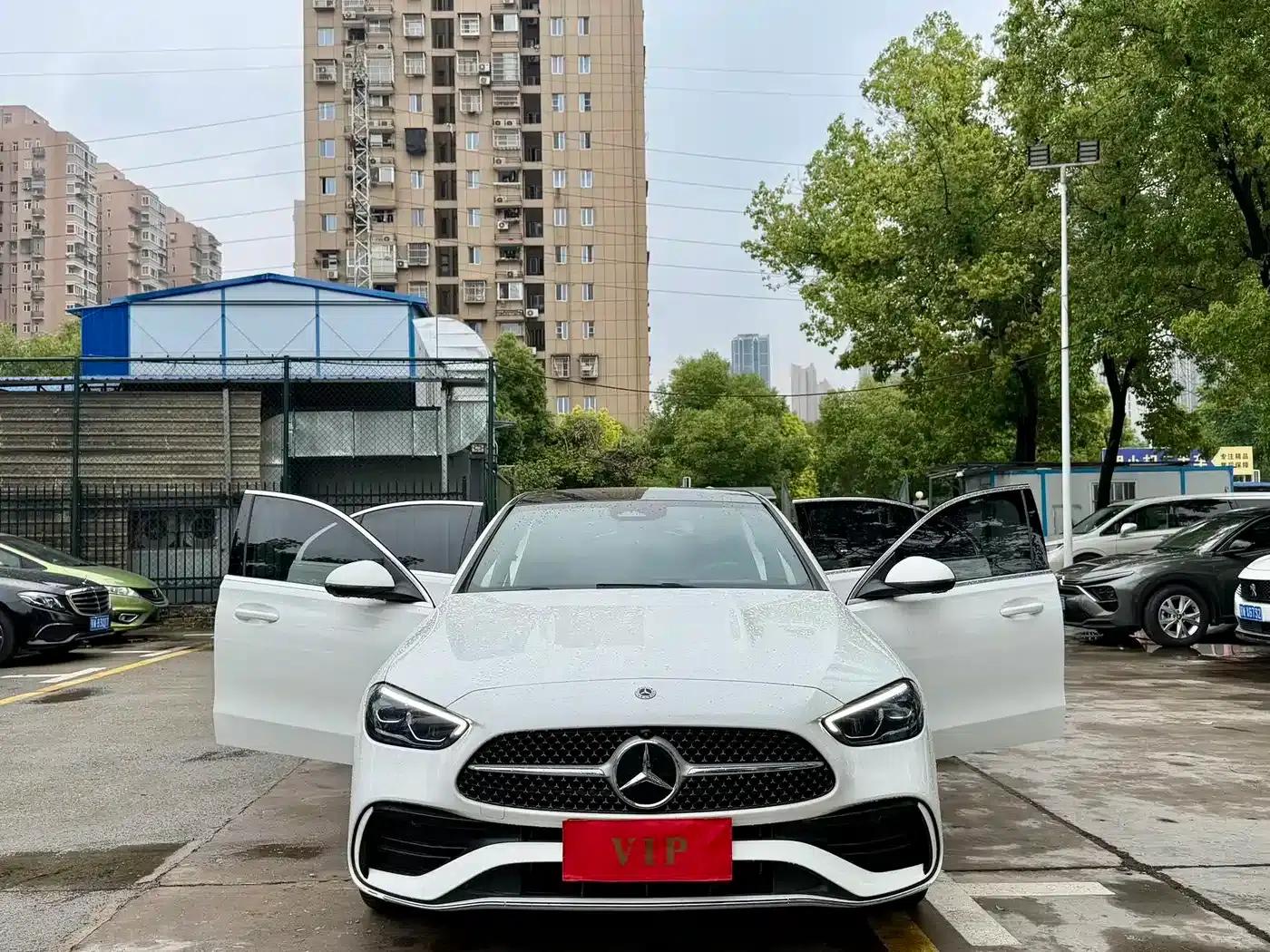 2025 Mercedes-Benz C-Class C 260 L Sport Edition — миниатюра 3