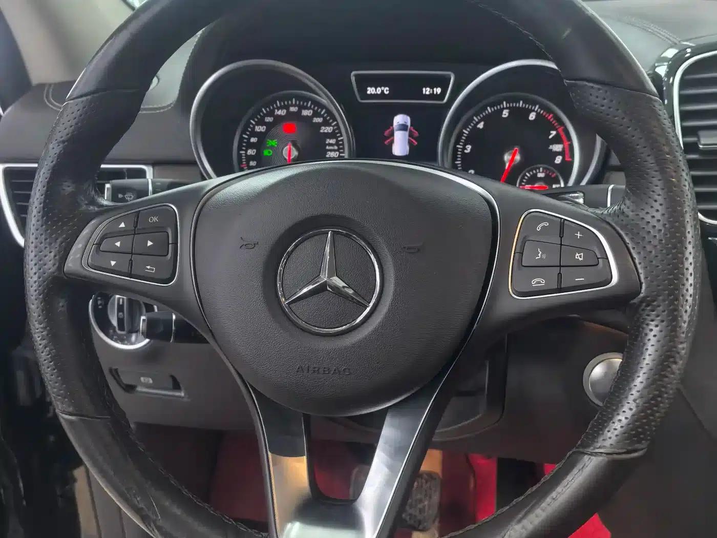 2017 Mercedes-Benz GLE 320 4MATIC Dynamic — миниатюра 17