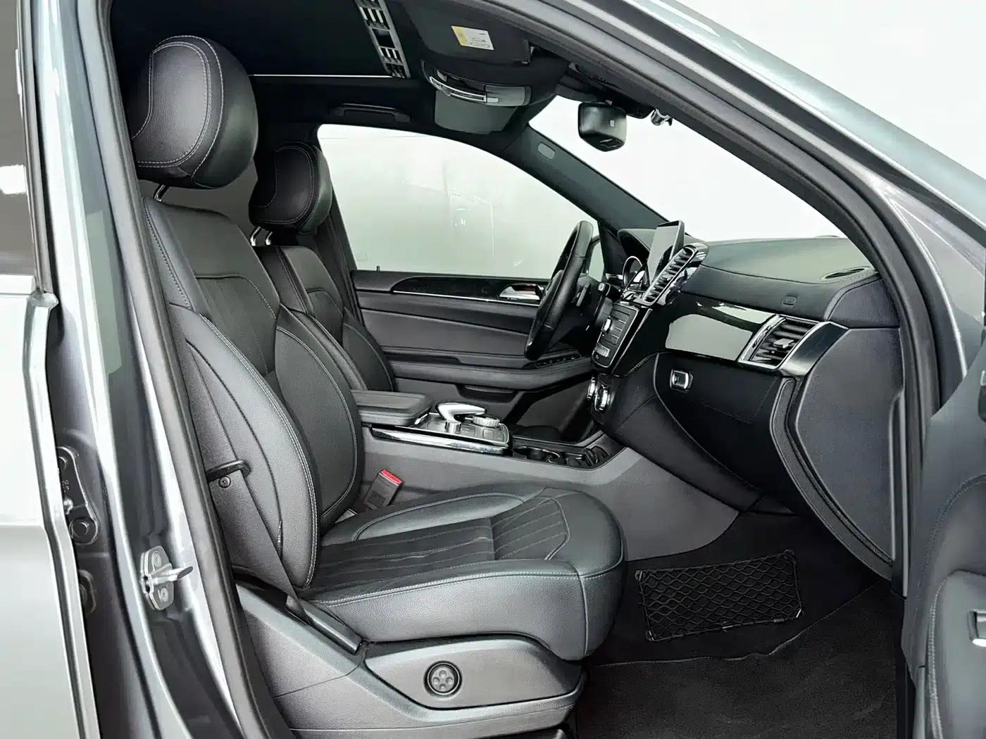 Mercedes-Benz GLE 2019 GLE 400 (Parallel Import) — миниатюра 11