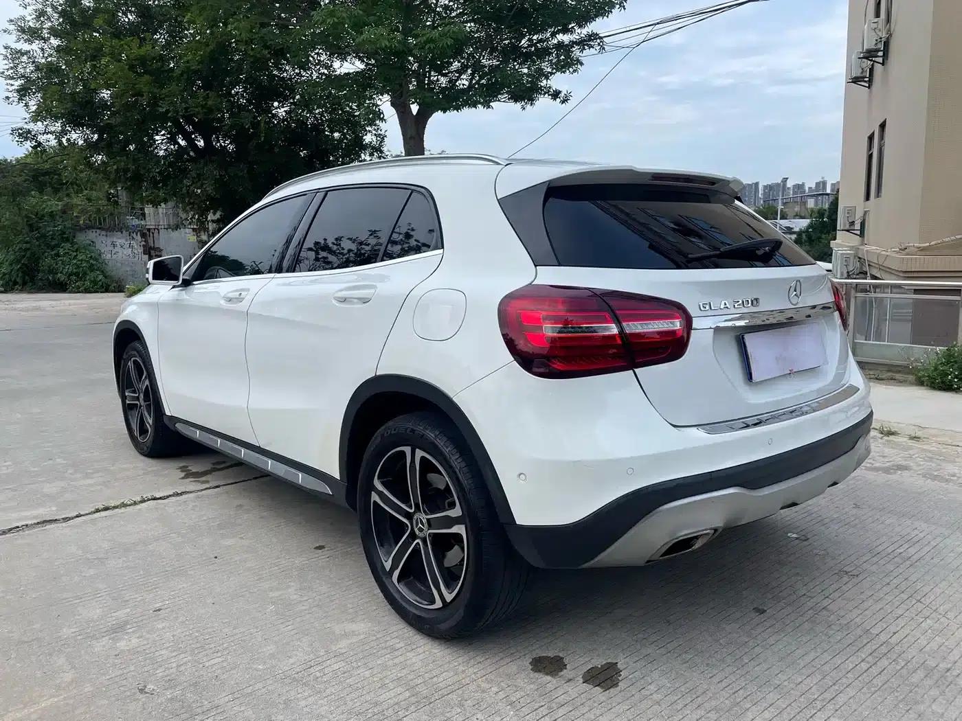 2018 Mercedes-Benz GLA 200 Fashion Edition — миниатюра 3
