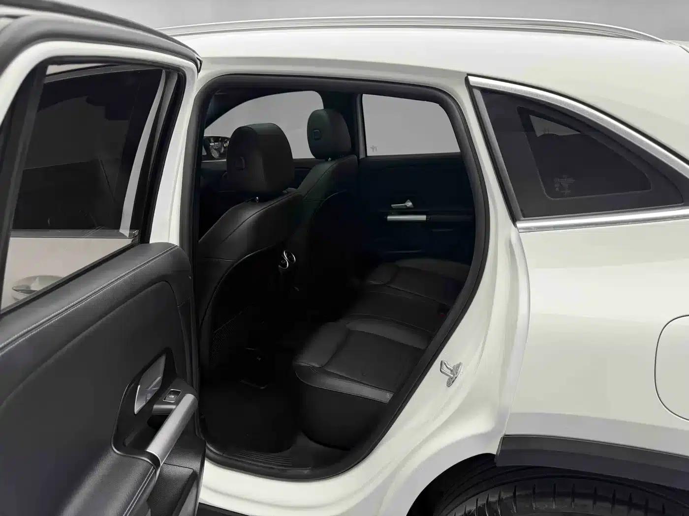 2022 Mercedes-Benz GLA 200 — миниатюра 7
