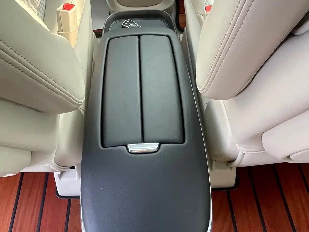 Buick GL8 2020 Avenir 6-Seat Luxury Edition — миниатюра 13