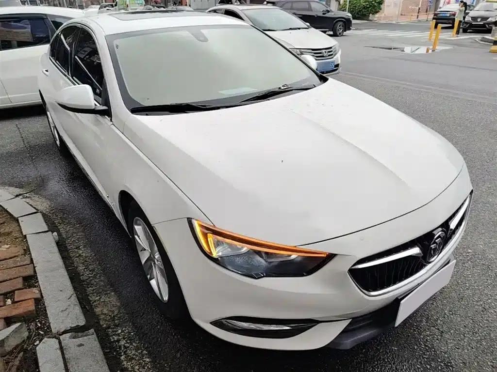 Buick Regal 2017 20T Elite — миниатюра 4