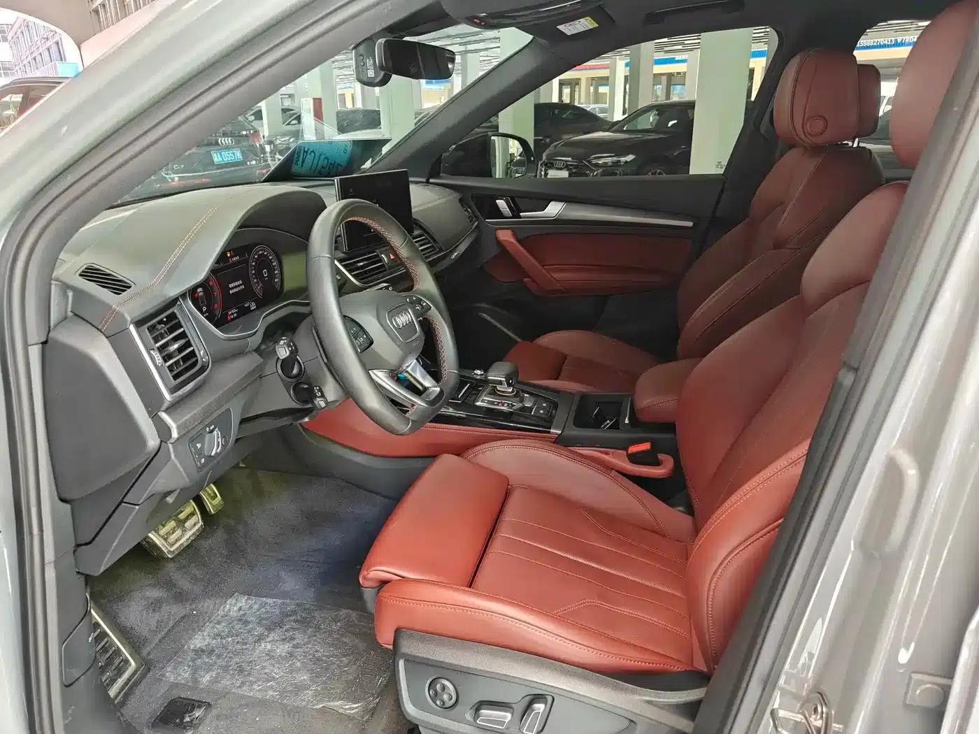 Audi Q5L 2025 40 TFSI Luxury Dynamic — миниатюра 6