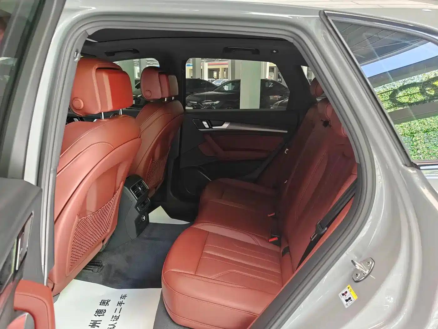 Audi Q5L 2025 40 TFSI Luxury Dynamic — миниатюра 7