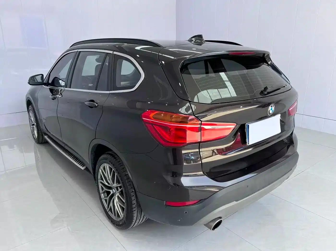 BMW X1 2016 sDrive18Li Fashion Edition — миниатюра 3