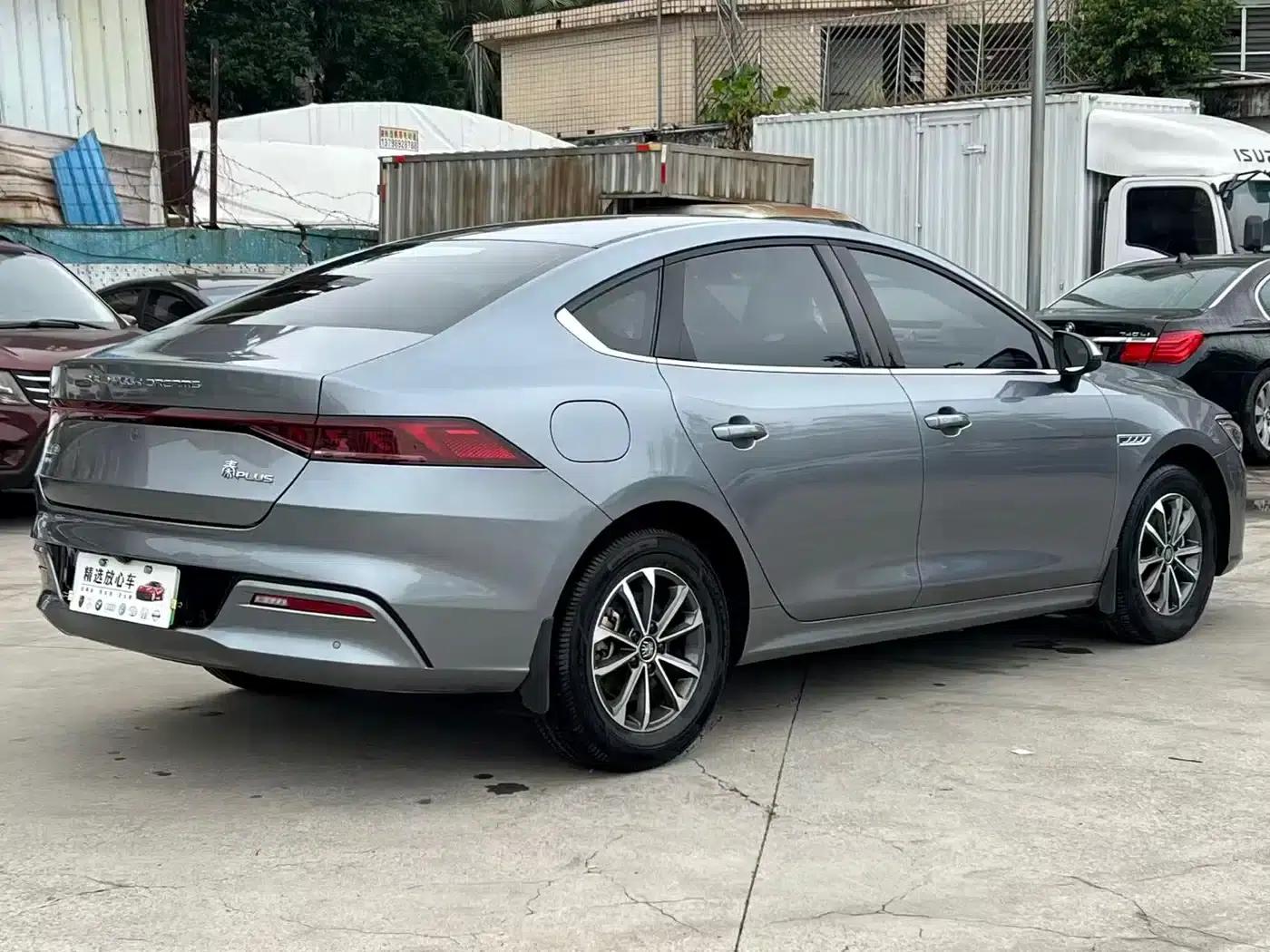 Qin PLUS 2024 Glory Edition DM-i 55KM Leading Model — миниатюра 7