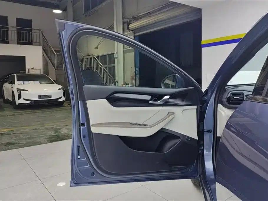 Qin PLUS 2024 Glory Edition DM-i 55KM Leading Model — миниатюра 7