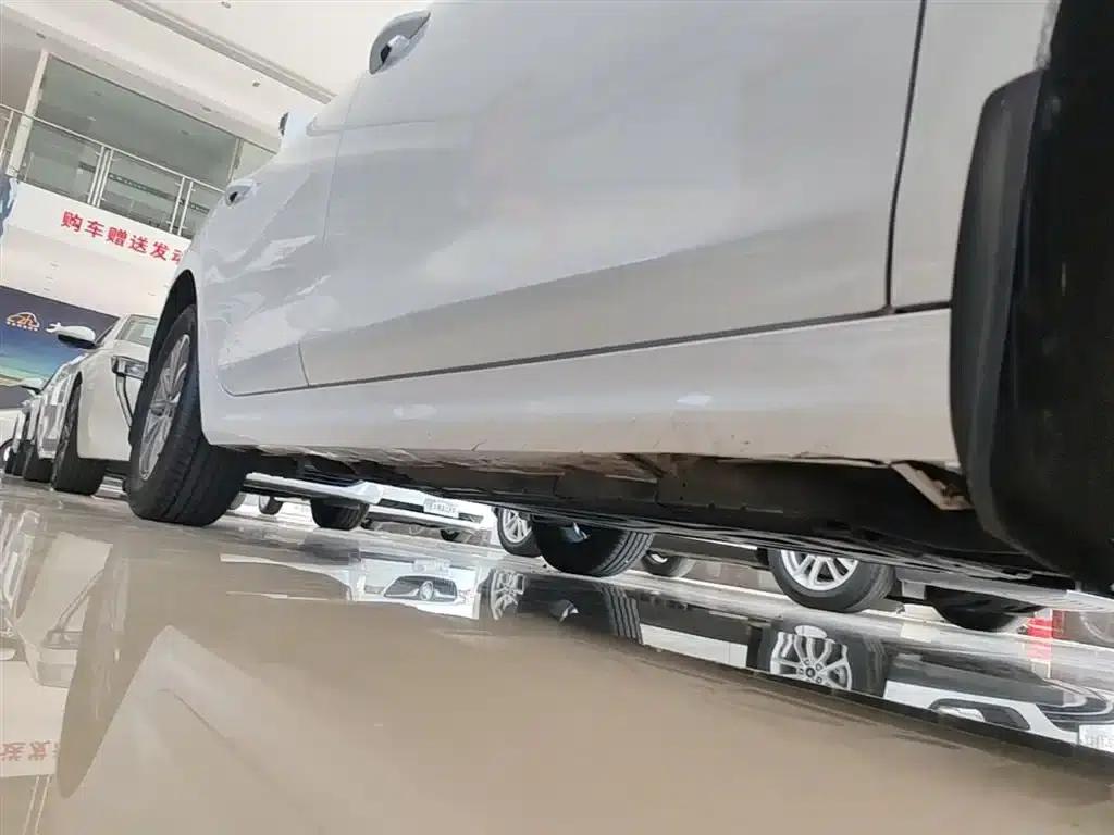 Qin PLUS 2024 Glory Edition DM-i 55KM Leading Model — миниатюра 21