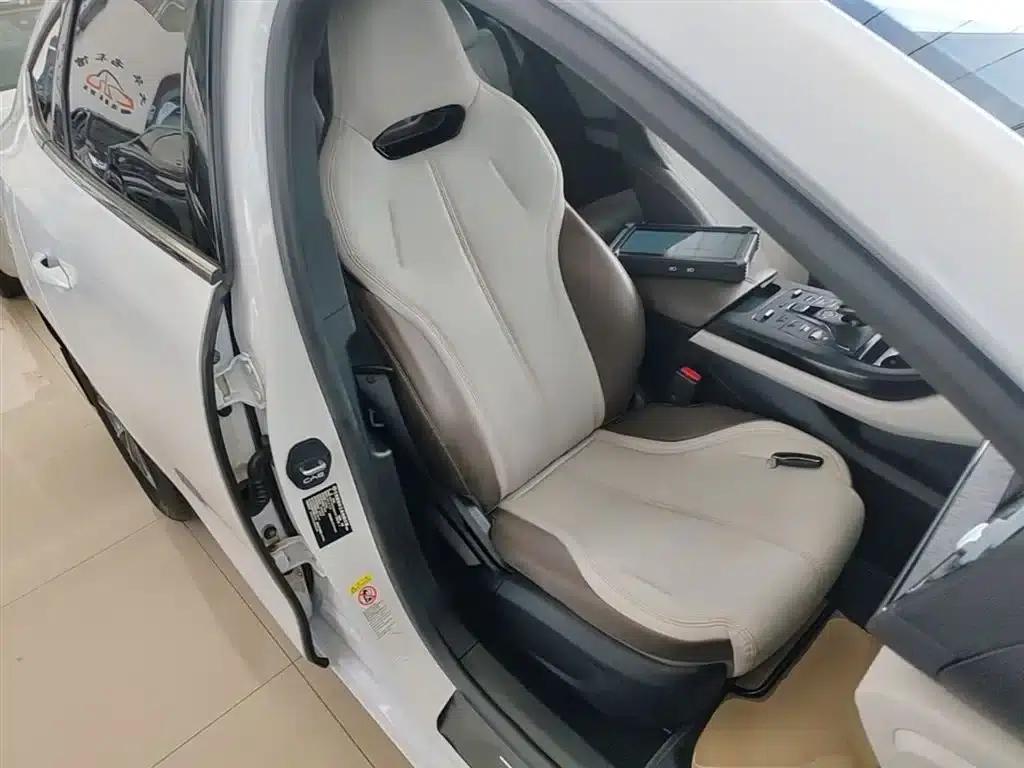 Qin PLUS 2024 Glory Edition DM-i 55KM Leading Model — миниатюра 25