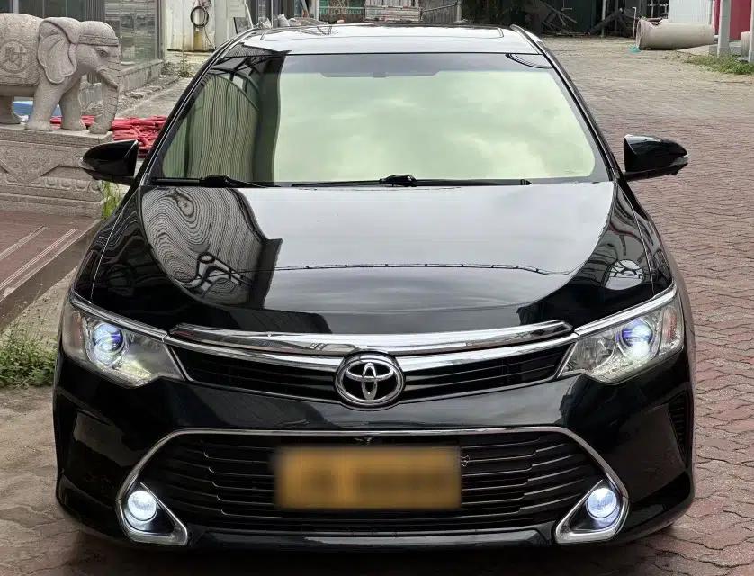 Toyota Camry 2016 2.0G 10th Anniversary Leading Edition — миниатюра 2