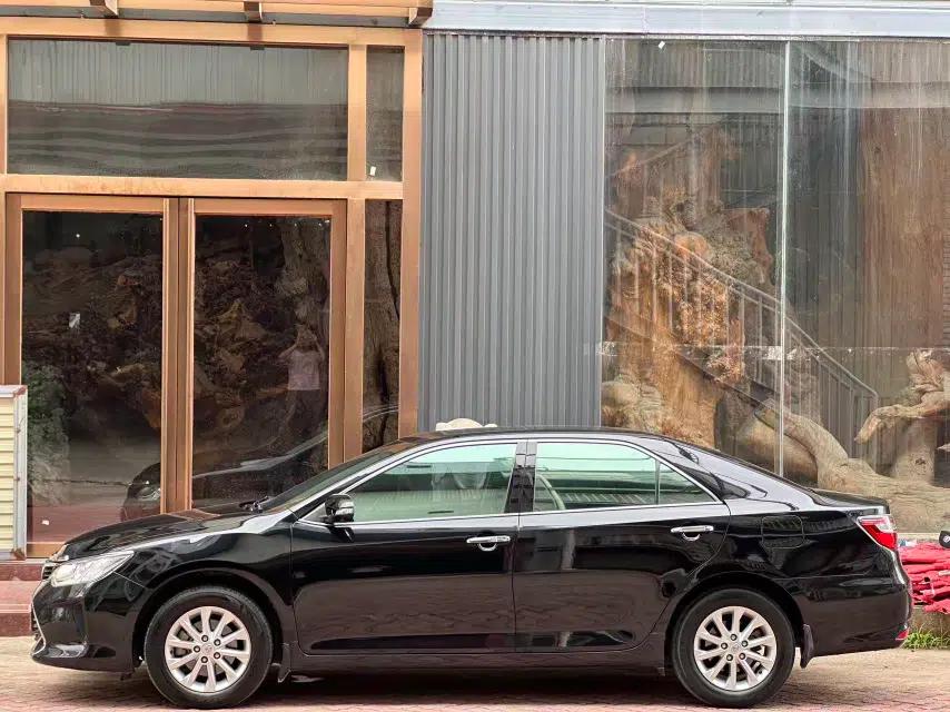 Toyota Camry 2016 2.0G 10th Anniversary Leading Edition — миниатюра 5