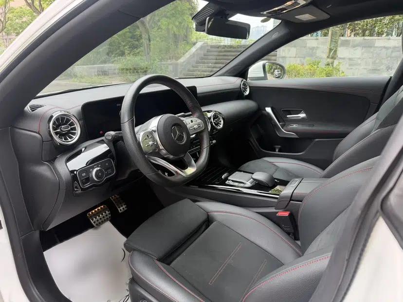 Mercedes-Benz CLA 2022-Year Updated CLA 200 — миниатюра 8