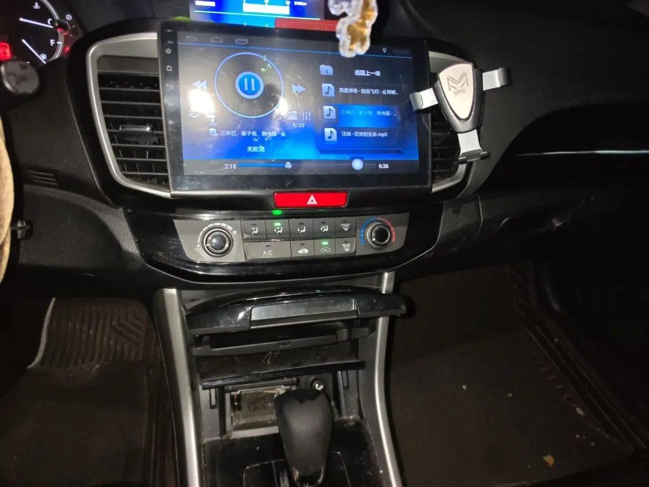 Honda Accord 2016 2.0L Comfort Edition — миниатюра 12