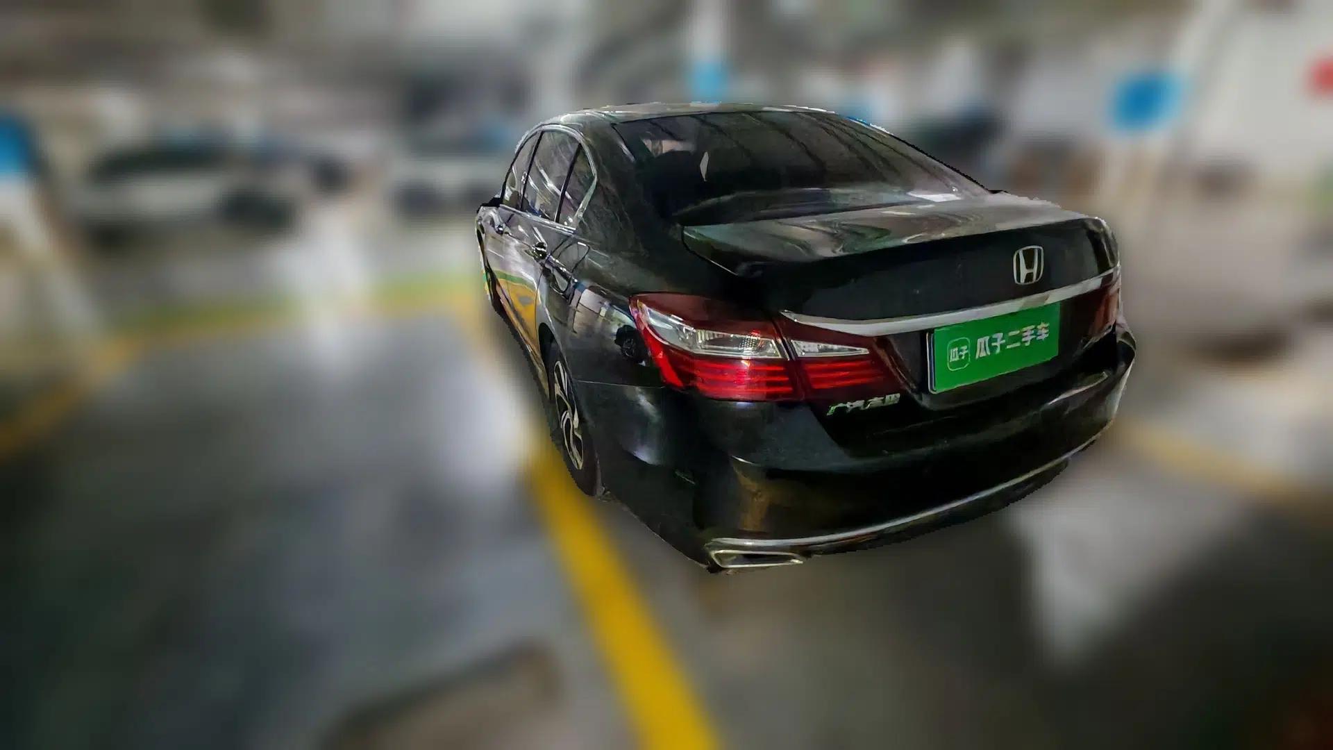 Honda Accord 2016 2.0L Comfort Edition — миниатюра 4